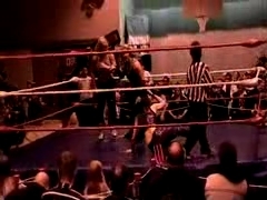 October_27,_2006_Supergirl_Title_Match_flv_000138555.jpg