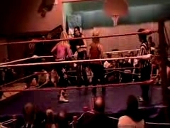 October_27,_2006_Supergirl_Title_Match_flv_000142559.jpg