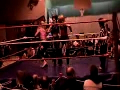 October_27,_2006_Supergirl_Title_Match_flv_000143227.jpg