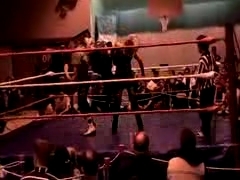 October_27,_2006_Supergirl_Title_Match_flv_000143644.jpg