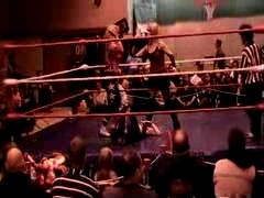 October_27,_2006_Supergirl_Title_Match_flv_000146313.jpg