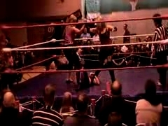 October_27,_2006_Supergirl_Title_Match_flv_000147147.jpg