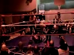 October_27,_2006_Supergirl_Title_Match_flv_000151818.jpg