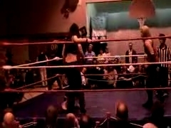 October_27,_2006_Supergirl_Title_Match_flv_000158408.jpg