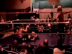 October_27,_2006_Supergirl_Title_Match_flv_000167417.jpg