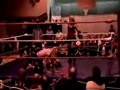 October_27,_2006_Supergirl_Title_Match_flv_000170838.jpg