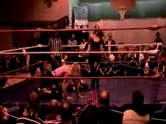 October_27,_2006_Supergirl_Title_Match_flv_000171171.jpg