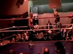 October_27,_2006_Supergirl_Title_Match_flv_000182933.jpg