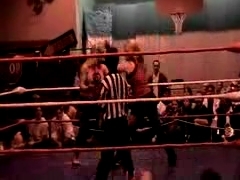 October_27,_2006_Supergirl_Title_Match_flv_000185018.jpg