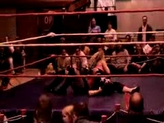 October_27,_2006_Supergirl_Title_Match_flv_000188105.jpg