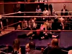 October_27,_2006_Supergirl_Title_Match_flv_000192609.jpg