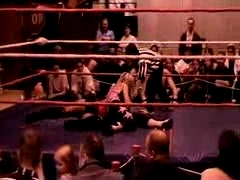 October_27,_2006_Supergirl_Title_Match_flv_000193527.jpg