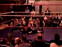 October_27,_2006_Supergirl_Title_Match_flv_000194361.jpg