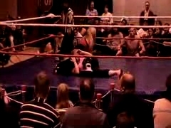 October_27,_2006_Supergirl_Title_Match_flv_000197197.jpg