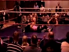 October_27,_2006_Supergirl_Title_Match_flv_000198115.jpg