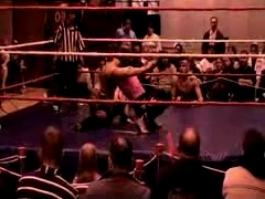 October_27,_2006_Supergirl_Title_Match_flv_000201201.jpg