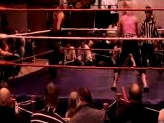 October_27,_2006_Supergirl_Title_Match_flv_000203620.jpg