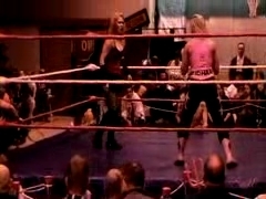 October_27,_2006_Supergirl_Title_Match_flv_000204621.jpg