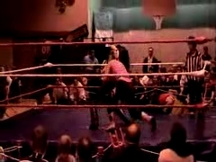 October_27,_2006_Supergirl_Title_Match_flv_000210794.jpg