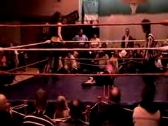 October_27,_2006_Supergirl_Title_Match_flv_000216466.jpg