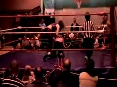 October_27,_2006_Supergirl_Title_Match_flv_000219052.jpg