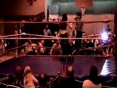 October_27,_2006_Supergirl_Title_Match_flv_000226310.jpg