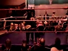 October_27,_2006_Supergirl_Title_Match_flv_000230814.jpg