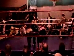 October_27,_2006_Supergirl_Title_Match_flv_000231231.jpg