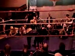 October_27,_2006_Supergirl_Title_Match_flv_000231565.jpg