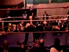 October_27,_2006_Supergirl_Title_Match_flv_000232316.jpg