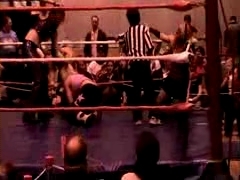 October_27,_2006_Supergirl_Title_Match_flv_000236904.jpg