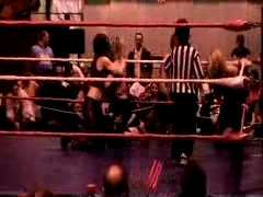 October_27,_2006_Supergirl_Title_Match_flv_000238405.jpg