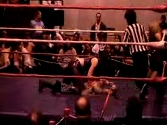 October_27,_2006_Supergirl_Title_Match_flv_000239740.jpg