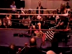 October_27,_2006_Supergirl_Title_Match_flv_000240490.jpg