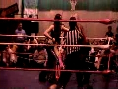 October_27,_2006_Supergirl_Title_Match_flv_000244661.jpg