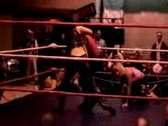 October_27,_2006_Supergirl_Title_Match_flv_000246997.jpg