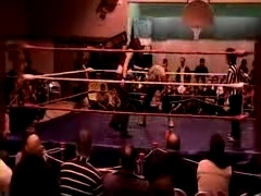 October_27,_2006_Supergirl_Title_Match_flv_000252920.jpg