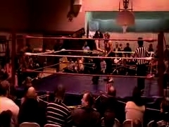 October_27,_2006_Supergirl_Title_Match_flv_000258091.jpg