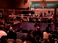 October_27,_2006_Supergirl_Title_Match_flv_000263597.jpg