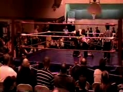 October_27,_2006_Supergirl_Title_Match_flv_000264431.jpg