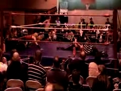 October_27,_2006_Supergirl_Title_Match_flv_000268519.jpg