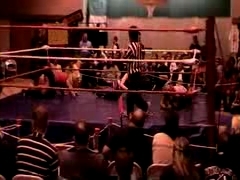 October_27,_2006_Supergirl_Title_Match_flv_000271355.jpg