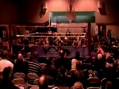 October_27,_2006_Supergirl_Title_Match_flv_000283617.jpg