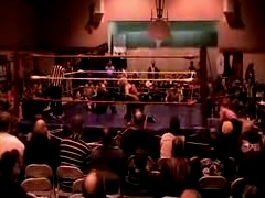 October_27,_2006_Supergirl_Title_Match_flv_000284368.jpg