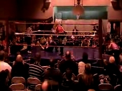 October_27,_2006_Supergirl_Title_Match_flv_000285369.jpg