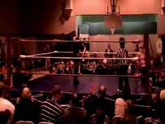 October_27,_2006_Supergirl_Title_Match_flv_000292459.jpg