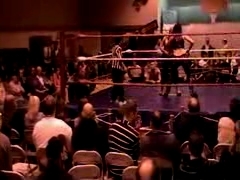 October_27,_2006_Supergirl_Title_Match_flv_000303136.jpg