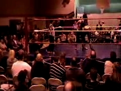 October_27,_2006_Supergirl_Title_Match_flv_000303554.jpg