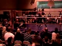 October_27,_2006_Supergirl_Title_Match_flv_000305055.jpg