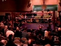 October_27,_2006_Supergirl_Title_Match_flv_000307808.jpg